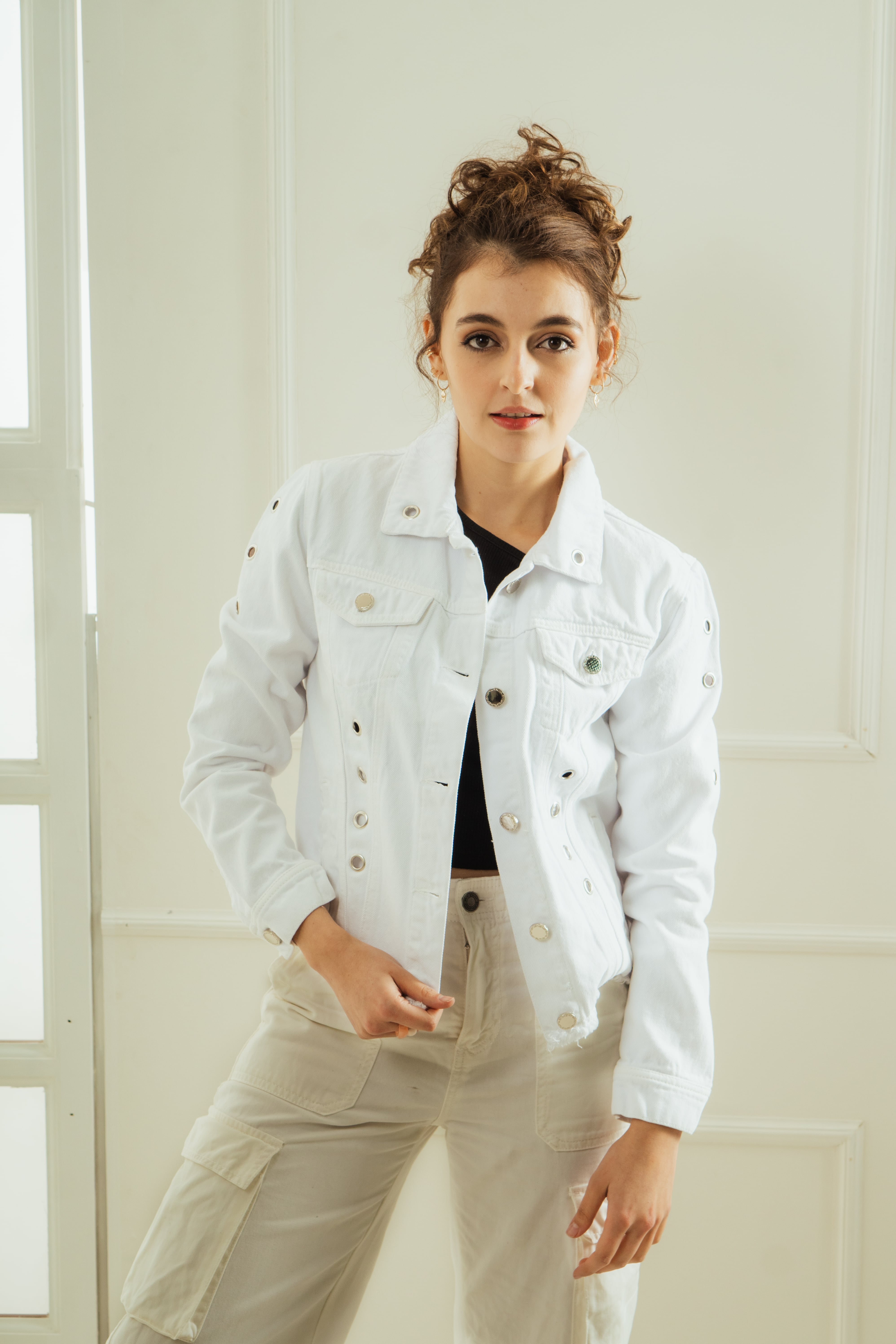 CHAQUETA JEAN BLANCA